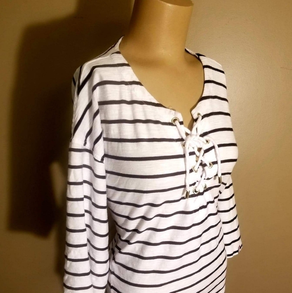 Tommy Hilfiger Striped Blouse Size Large - Picture 2 of 7
